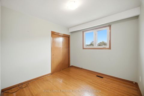 Photo 24 at 25 Islay Court, Humbermede, Toronto