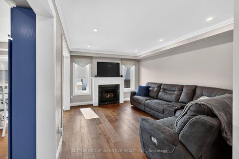 Photo 8 at 60 Succession Crescent, Shore, Barrie