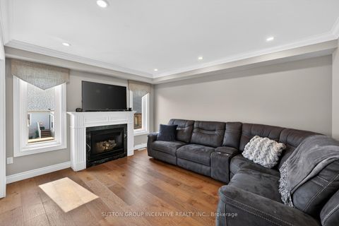 Photo 9 at 60 Succession Crescent, Shore, Barrie
