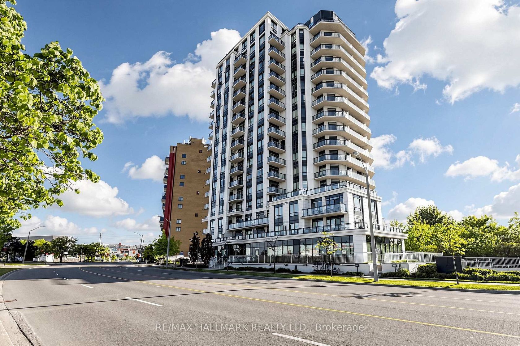1207 - 840 Queens Plate Drive, Clairville, Toronto 