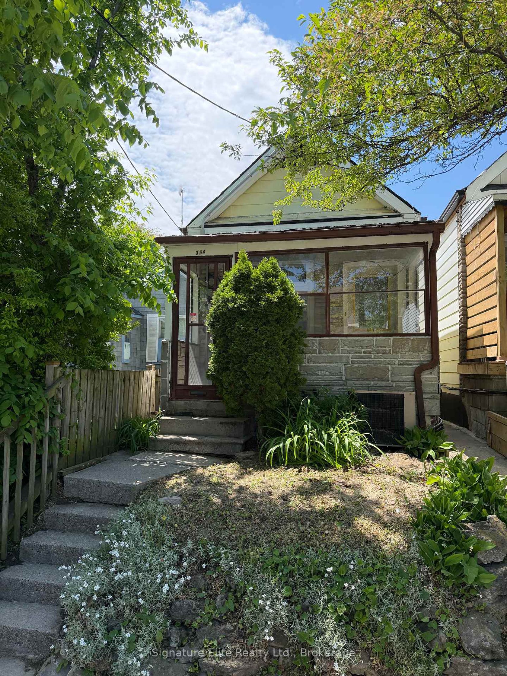 364 Winona Drive, Oakwood Village, Toronto 