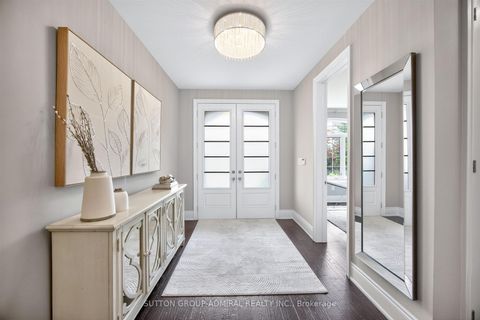 Photo 4 at 10 Thomas Noble Court, Nobleton, King