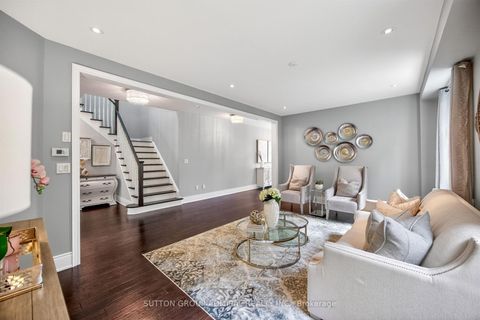 Photo 10 at 10 Thomas Noble Court, Nobleton, King