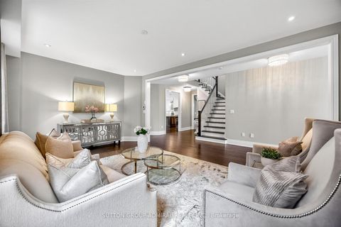 Photo 11 at 10 Thomas Noble Court, Nobleton, King