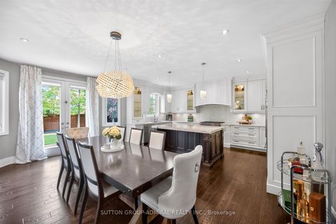 Photo 15 at 10 Thomas Noble Court, Nobleton, King