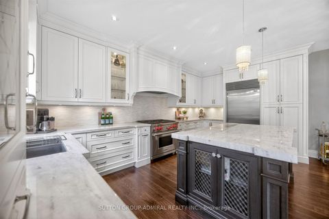 Photo 19 at 10 Thomas Noble Court, Nobleton, King