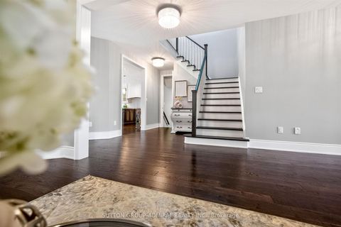 Photo 27 at 10 Thomas Noble Court, Nobleton, King