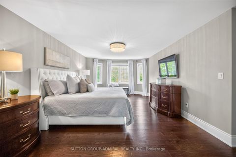 Photo 33 at 10 Thomas Noble Court, Nobleton, King
