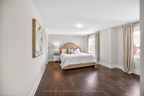 Photo 43 at 10 Thomas Noble Court, Nobleton, King