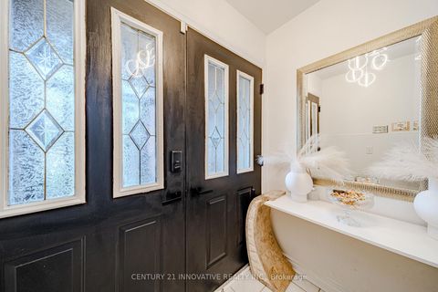 Photo 4 at 5 Cheatham Place, Malvern, Toronto