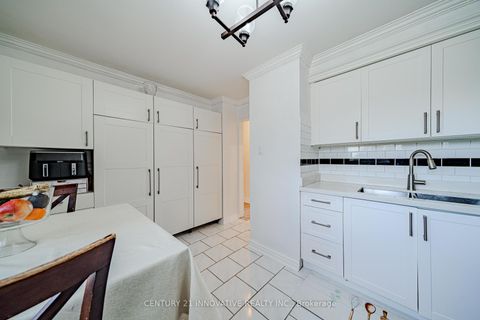 Photo 12 at 5 Cheatham Place, Malvern, Toronto
