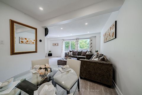 Photo 16 at 5 Cheatham Place, Malvern, Toronto