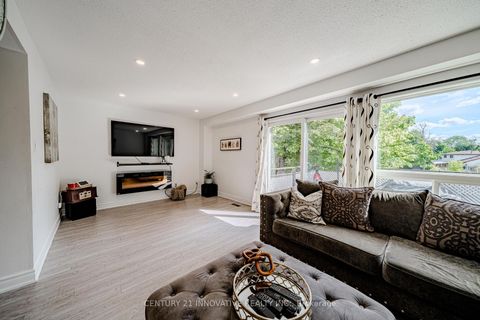 Photo 22 at 5 Cheatham Place, Malvern, Toronto