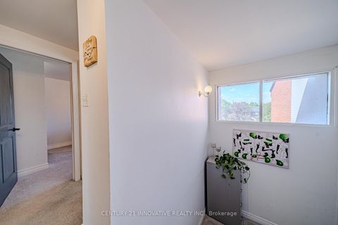Photo 26 at 5 Cheatham Place, Malvern, Toronto