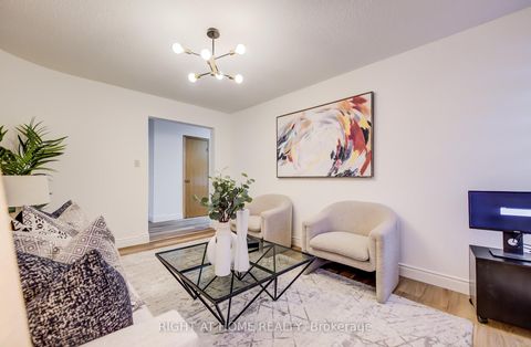 Photo 4 at 51 Burnt Bark Drive, Steeles, Toronto