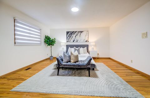 Photo 20 at 51 Burnt Bark Drive, Steeles, Toronto