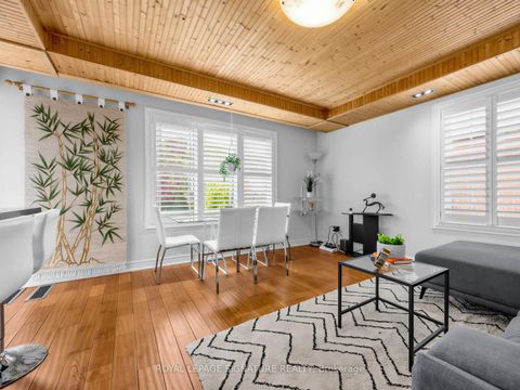 Photo 3 at 67 Ellington Drive, Maryvale, Toronto