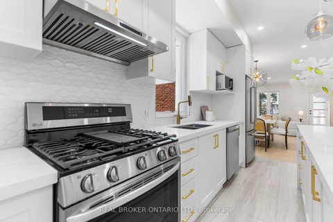 Photo 12 at 806 Gladstone Avenue, Junction, Toronto