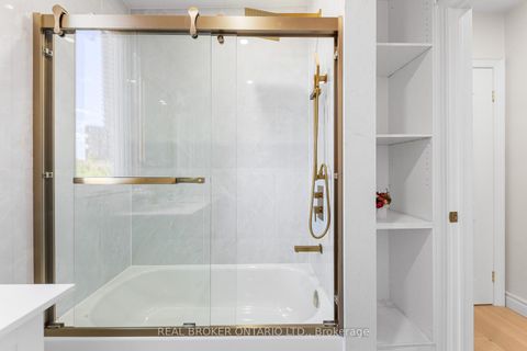 Photo 23 at 806 Gladstone Avenue, Junction, Toronto