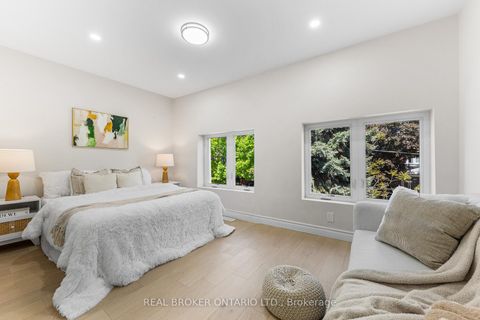 Photo 26 at 806 Gladstone Avenue, Junction, Toronto