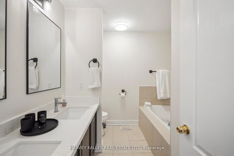 Photo 31 at 45 - 8777 Dufferin Street, Patterson, Vaughan