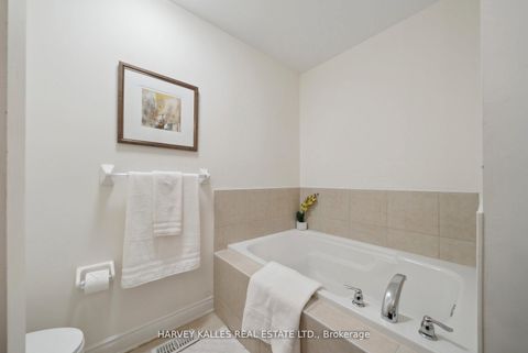 Photo 32 at 45 - 8777 Dufferin Street, Patterson, Vaughan