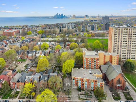 Photo 29 at 170 Cowan Avenue, South Parkdale, Toronto