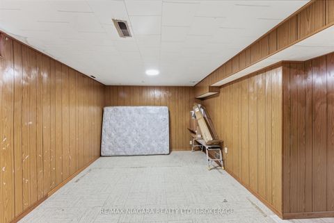 Photo 20 at 32 - 1 Wootten Way S, Amberglen, Markham