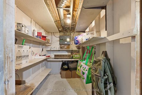 Photo 23 at 32 - 1 Wootten Way S, Amberglen, Markham