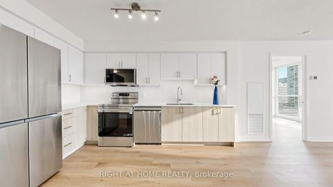 Photo 19 at 609 - 33 Bay Street, Waterfront Communities C1, Toronto