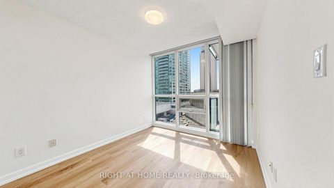 Photo 20 at 609 - 33 Bay Street, Waterfront Communities C1, Toronto