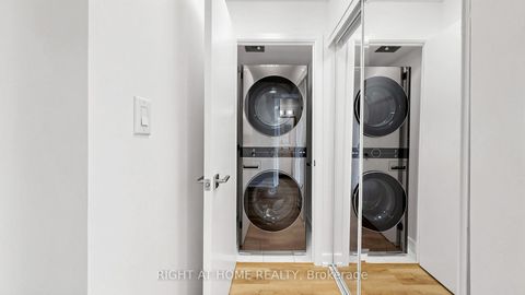 Photo 25 at 609 - 33 Bay Street, Waterfront Communities C1, Toronto