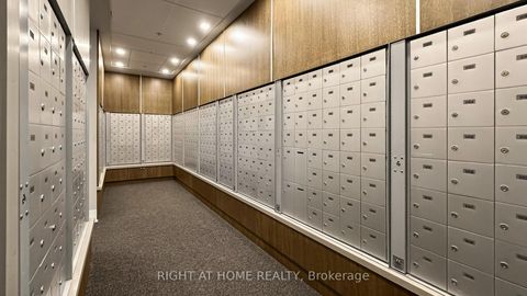 Photo 38 at 609 - 33 Bay Street, Waterfront Communities C1, Toronto
