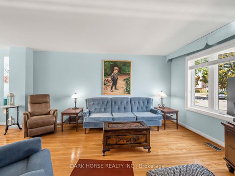 Photo 6 at 7 Medway Crescent, Bendale, Toronto