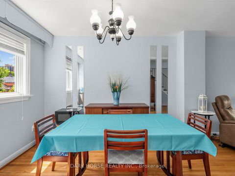 Photo 10 at 7 Medway Crescent, Bendale, Toronto