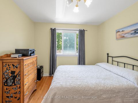 Photo 21 at 7 Medway Crescent, Bendale, Toronto