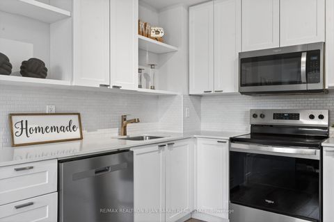 Photo 15 at 618 - 35 Hayden Street, Yonge Corridor, Toronto
