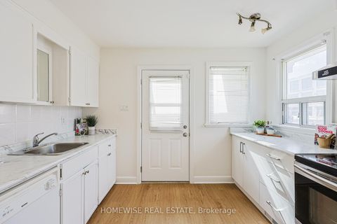 Photo 1 at 159 Alfred Avenue, Willowdale East, Toronto