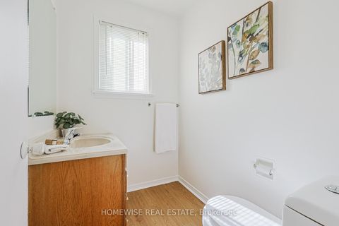 Photo 6 at 159 Alfred Avenue, Willowdale East, Toronto