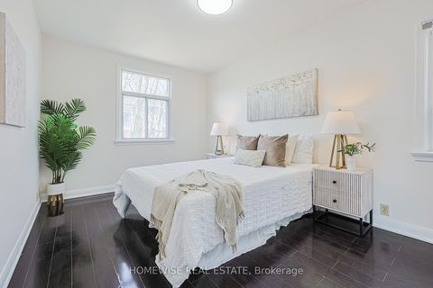 Photo 12 at 159 Alfred Avenue, Willowdale East, Toronto