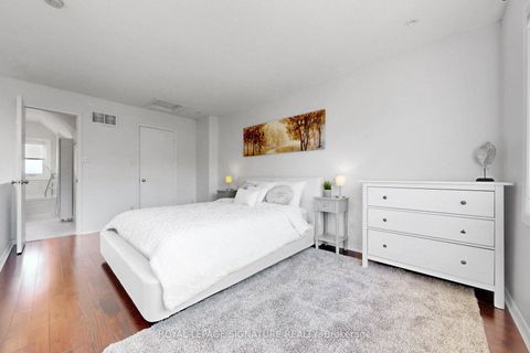 Photo 27 at 75 Doncaster Avenue, Lumsden, Toronto