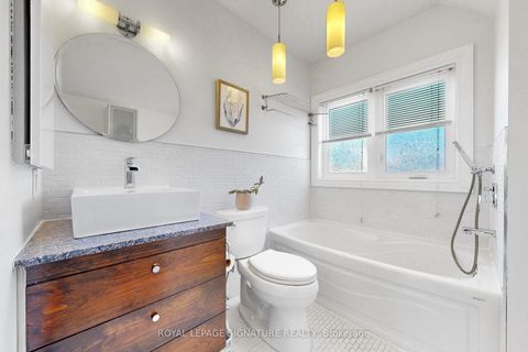 Photo 31 at 75 Doncaster Avenue, Lumsden, Toronto