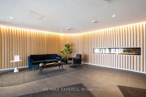 Photo 3 at 416 - 160 Flemington Road, Glen Park, Toronto