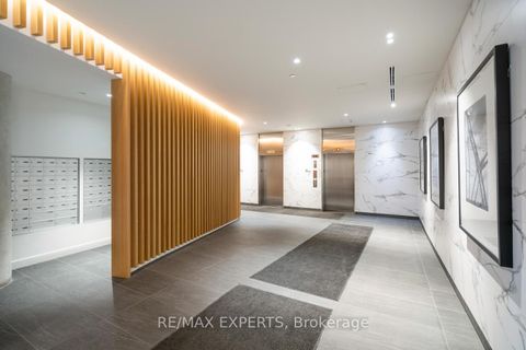 Photo 4 at 416 - 160 Flemington Road, Glen Park, Toronto