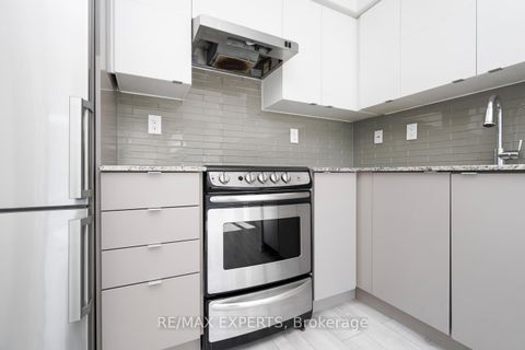 Photo 14 at 416 - 160 Flemington Road, Glen Park, Toronto