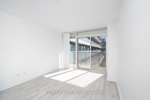 Photo 15 at 416 - 160 Flemington Road, Glen Park, Toronto