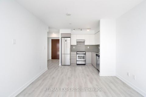 Photo 18 at 416 - 160 Flemington Road, Glen Park, Toronto
