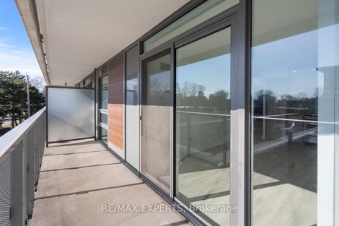 Photo 23 at 416 - 160 Flemington Road, Glen Park, Toronto