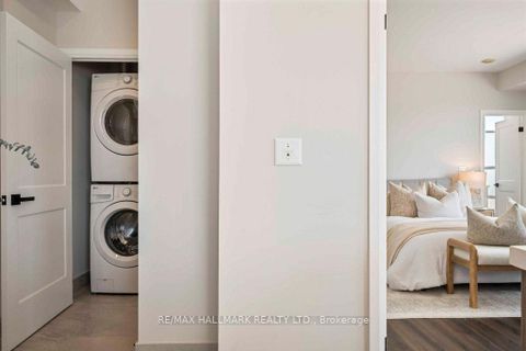 Photo 5 at 810 - 736 Spadina Avenue, University, Toronto