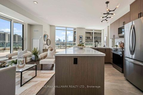 Photo 11 at 810 - 736 Spadina Avenue, University, Toronto